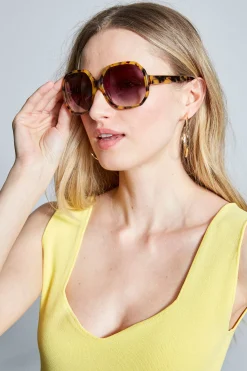 Elie Tahari Fragrance|Gloves-Oversized Sunglasses TokyoTortoise
