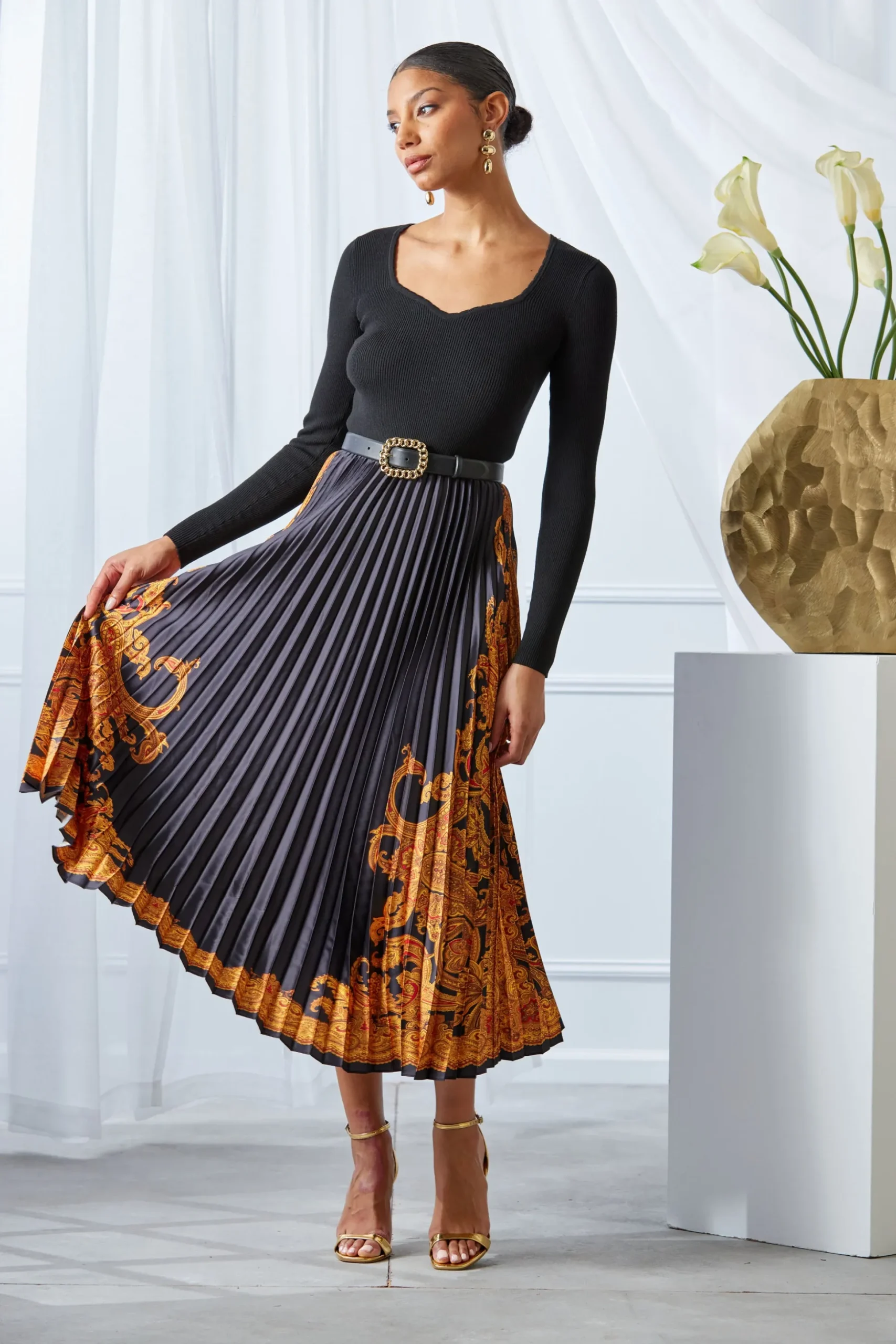 Elie Tahari Dresses & Jumpsuits-Paisley Pleated Midi Dress NOIR/GILDEDDREAMPRINT